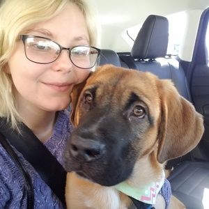 Meet your Posher, Evelyn